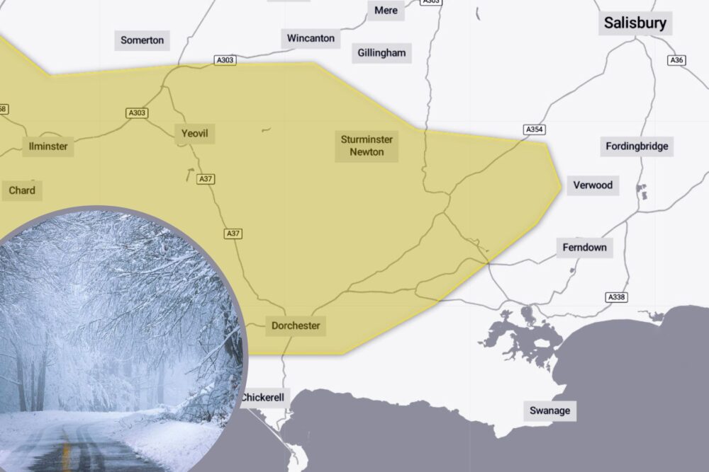 Snow has hit parts of the south west, the Met Office said
