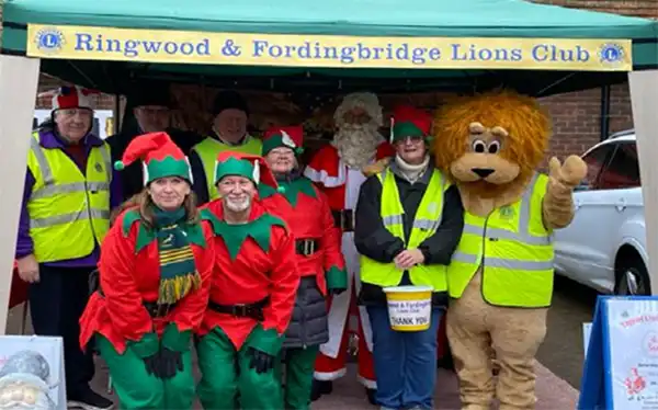 Members of the Ringwood & Fordingbridge Lions Club out collecting
