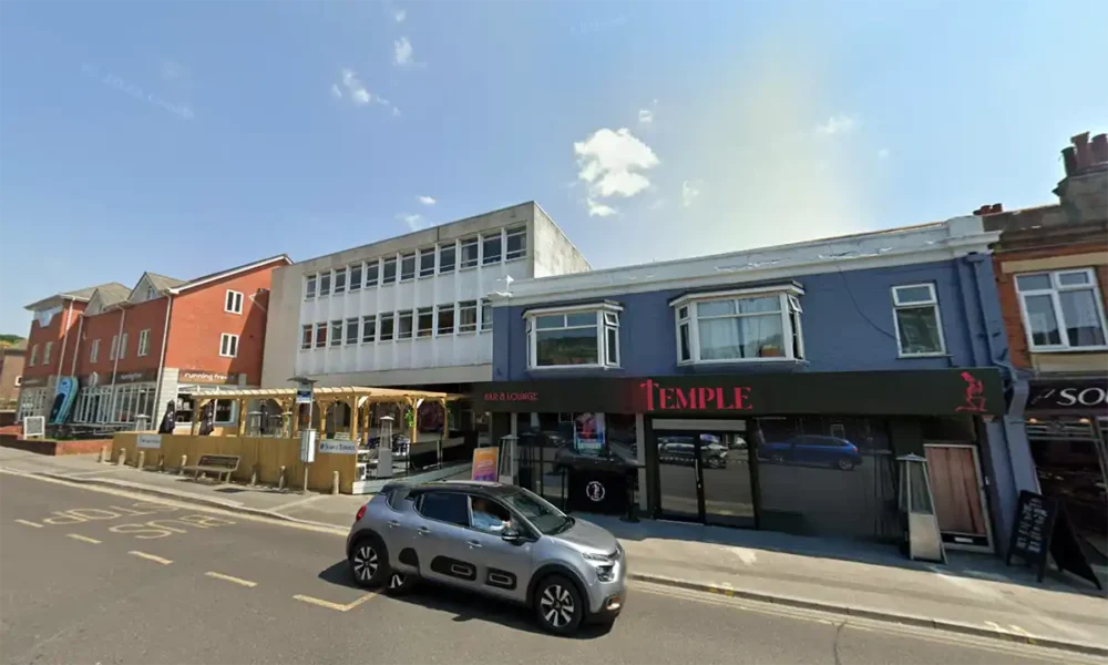 Man Suffers Dislocated Shoulder Amid Brawl At Temple Bar In Poole 