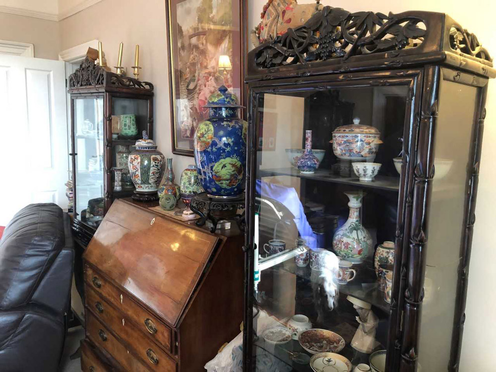 Chinese porcelain in Chinese cabinets