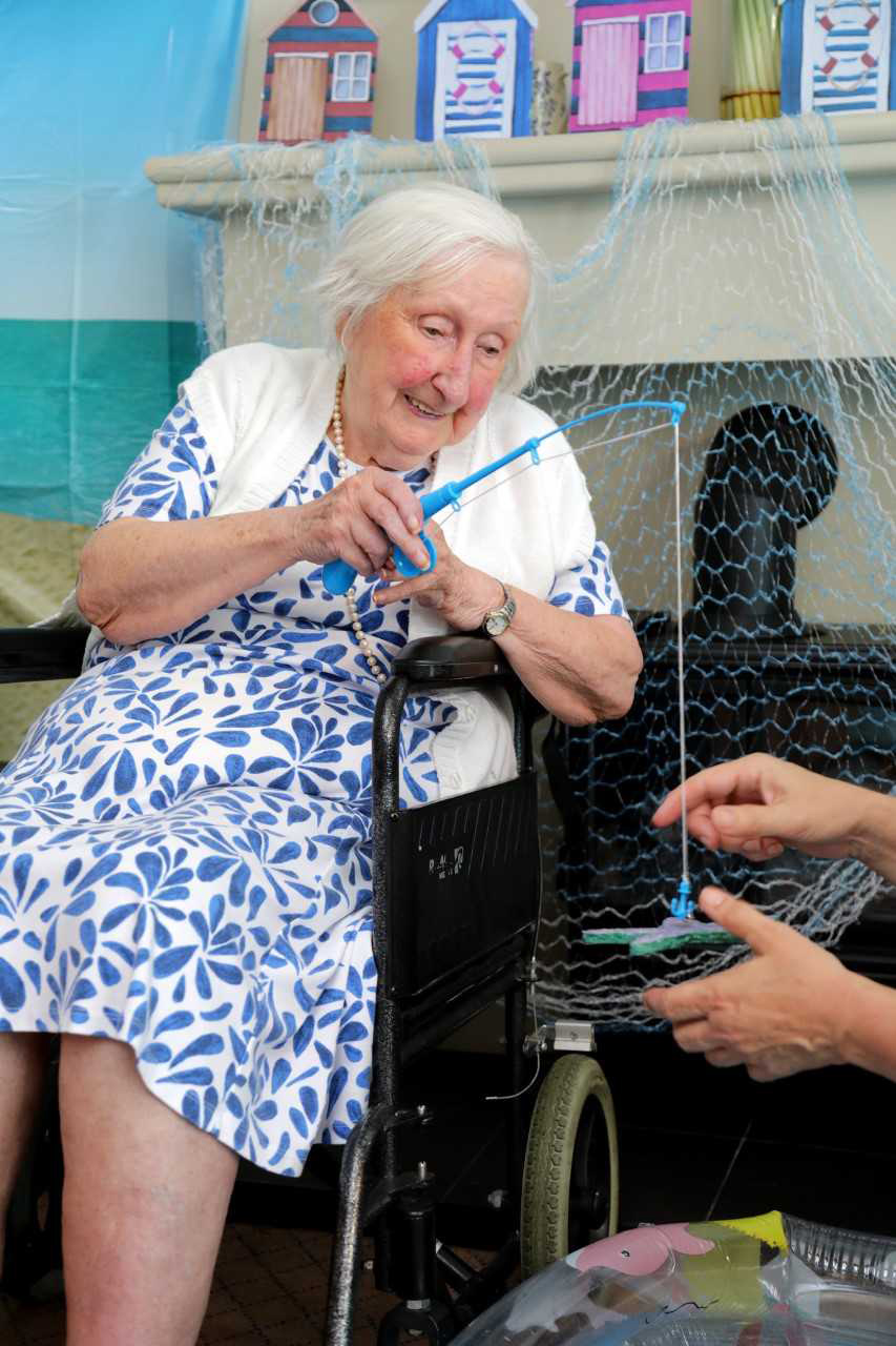 Residents at a Dorset care home showed how much they love to be beside the seaside – without leaving the comfort of their lounge. 
