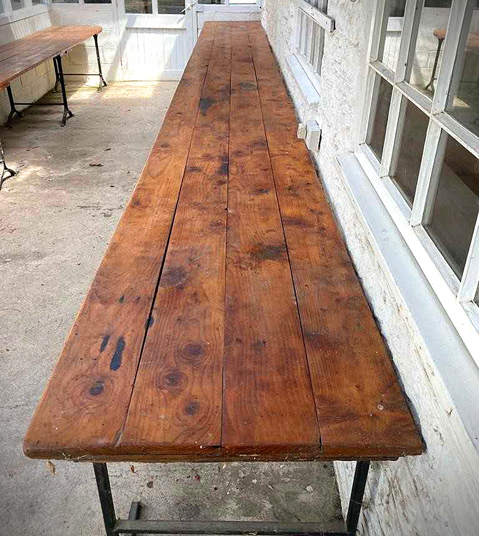 UNDER THE HAMMER: the 20ft country house table £200-£400